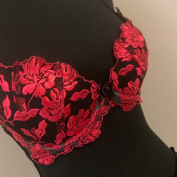 Ann Summer Bra & Panty Set, Black/Red - Picture 7 of 15